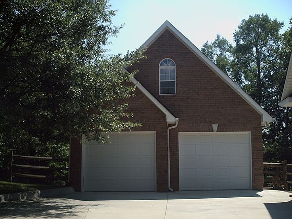 2 car Auto Shop/ Full AC