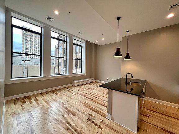3rd image of 409 Lackawanna Ave APT 218