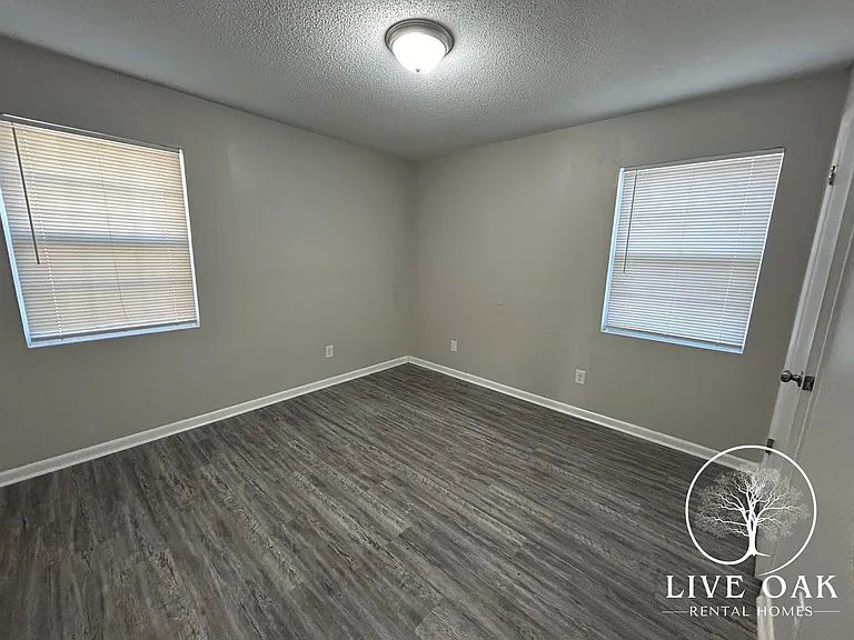 215 Pointe South Dr — Photo 12
