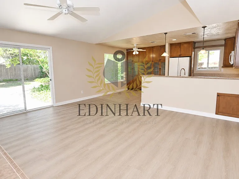 6353 N Brix Ave — Photo 3