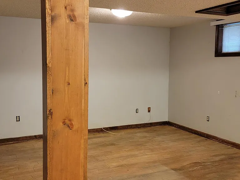307 SE Greystone Dr — Photo 27