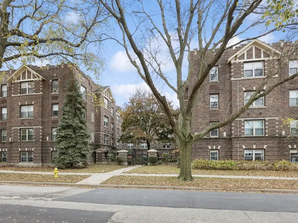 32 6th Ave APT Gh, La Grange, IL 60525