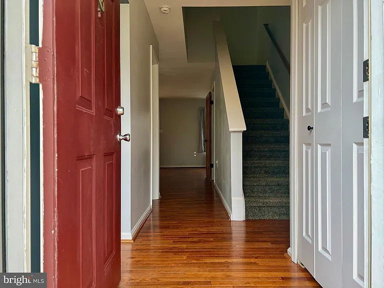 15413 Beachwater Ct — Photo 2