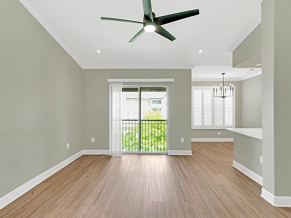 3rd image of 330 Las Colinas Blvd #468