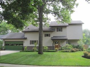 2907 Camberley Ln, Midland, MI