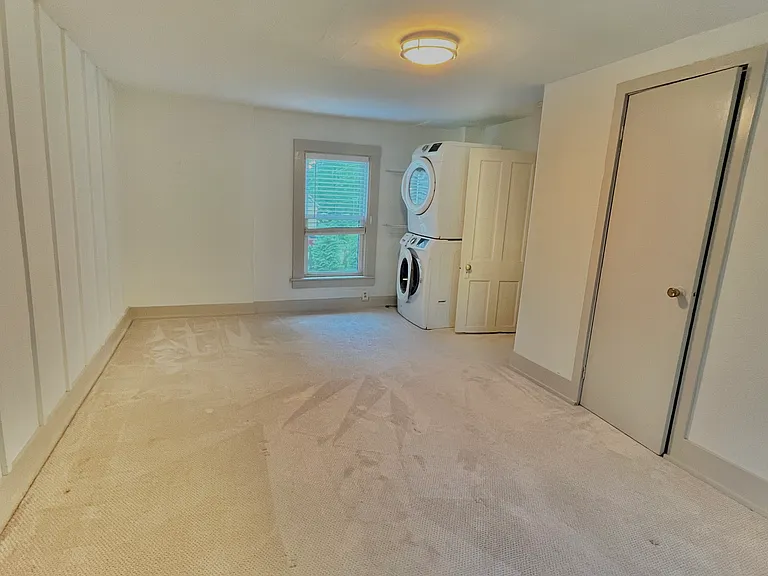 52 Old Dennett Rd — Photo 8