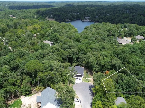 3 Greetham Ln, Bella Vista, AR 72714