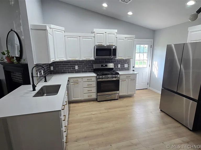 12201 S 270th East Ave — Photo 3