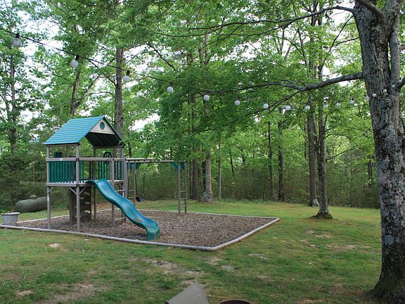 5th image of 249 Mobley Ln