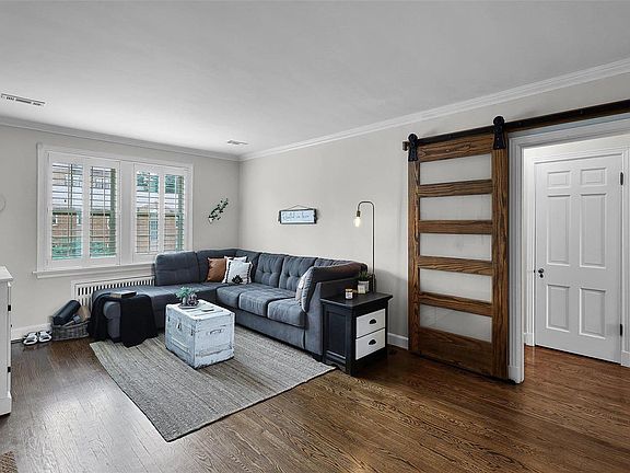 4th image of 817 Westwood Dr APT 3W