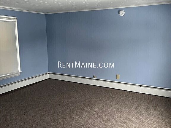 5th image of 261 Birch St Unit 2