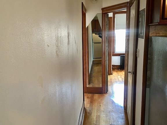 3rd image of 578 7th Ave #C