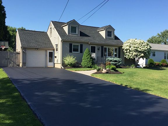 2nd image of 212 Rita Dr