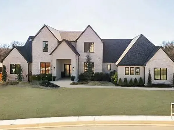 3100 Blackstone Dr, Edmond, OK 73034
