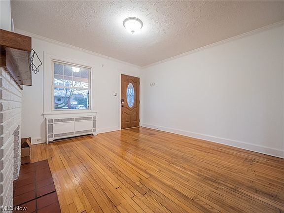 5th image of 16800 Sedalia Ave