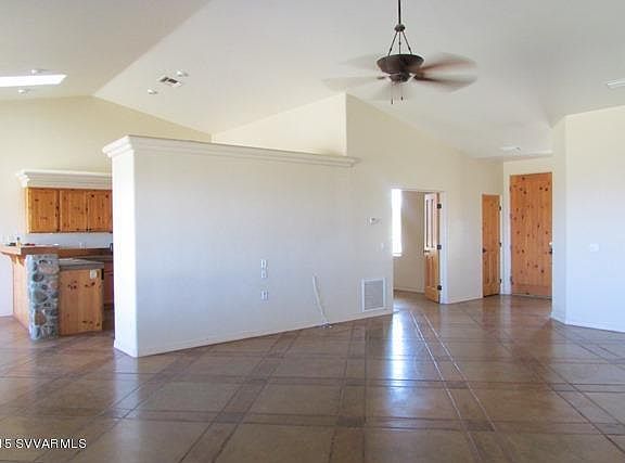 5th image of 2620 S Samantha Ln
