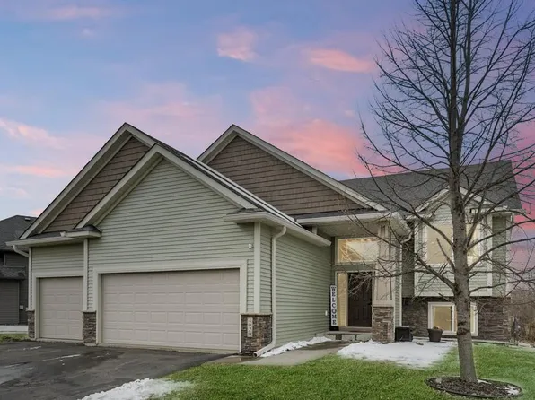 4920 159th St N, Hugo, MN 55038