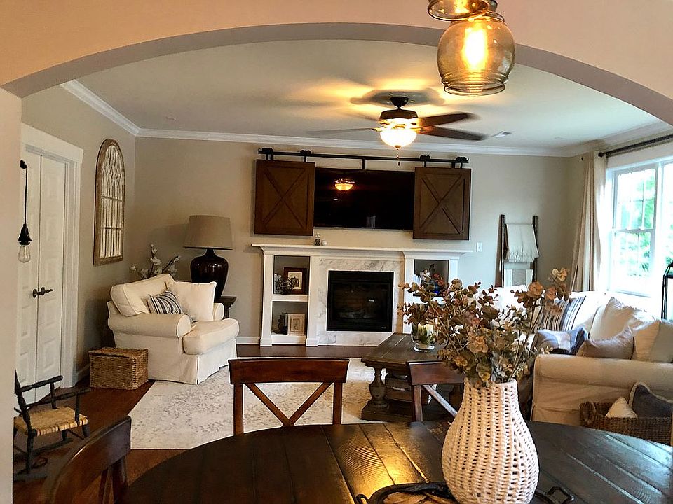 1st image of 1805 Chloe Ln