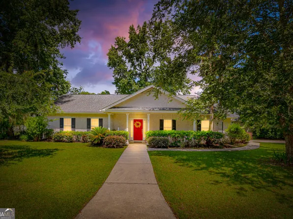 21 Hardwood Forest Cir, Brunswick, GA 31525
