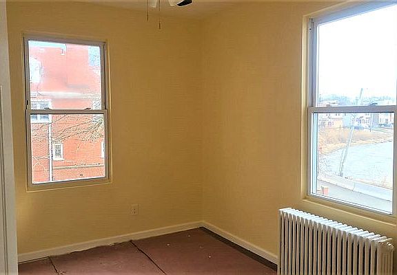 4th image of 31-20 Westbourne Ave #1