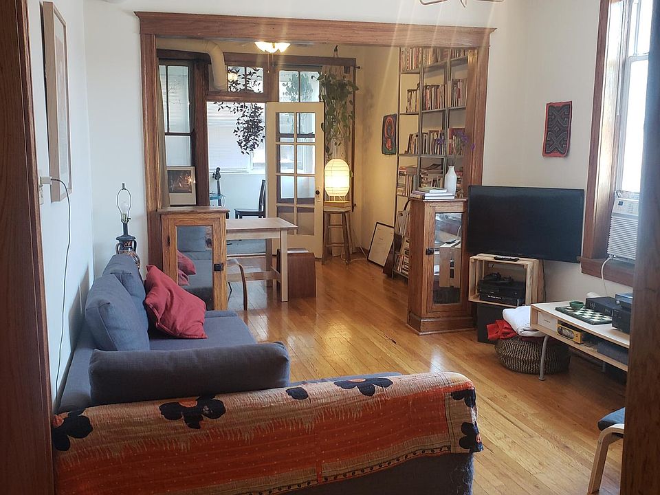 combined living/dining area