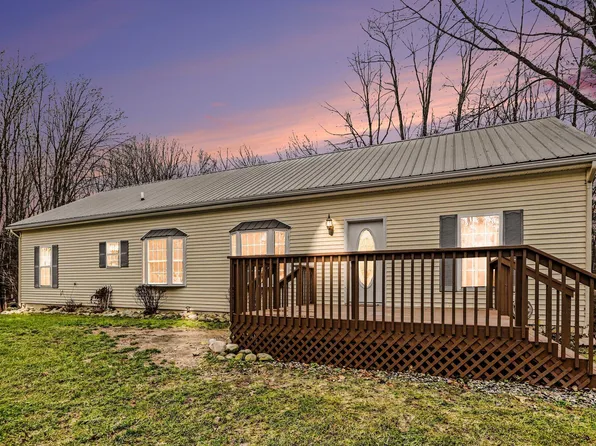 7445 Herman Dr, Delton, MI 49046