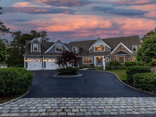 43 Boulder Rdg, Plymouth, MA 02360