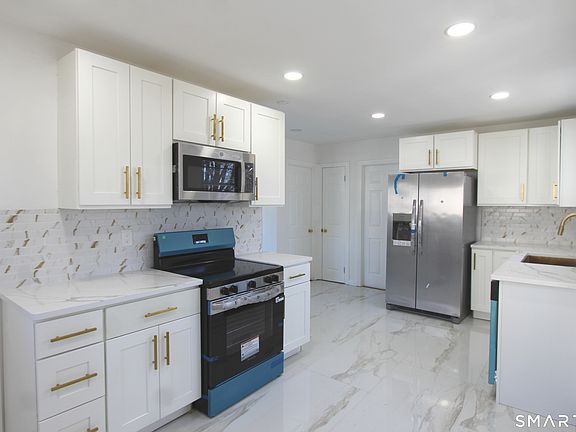 3rd image of 52 Glen Haven Road