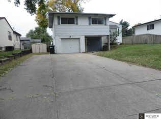6615 Laurel Ave, Omaha, NE 68104