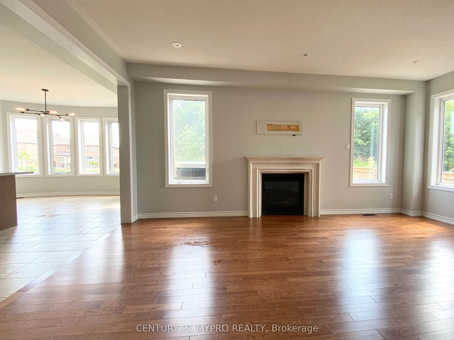 5 bed, $4,500 — Photo 2