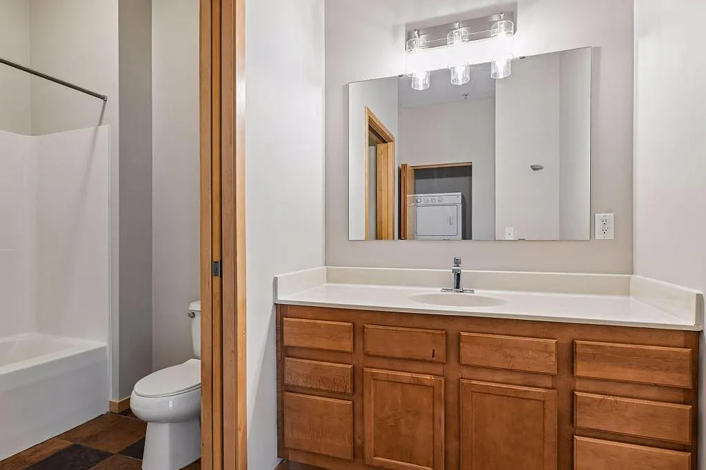 1 bed, 1.0 bath, 773 sqft, $1,695 — Photo 4