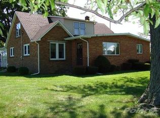 15613 Pardee Rd, Galien, MI 49113