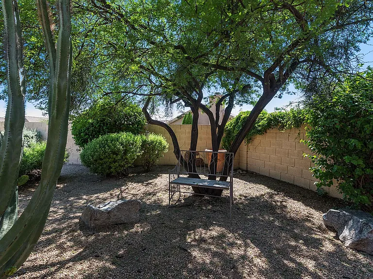 9295 E Rockwood Dr — Photo 11