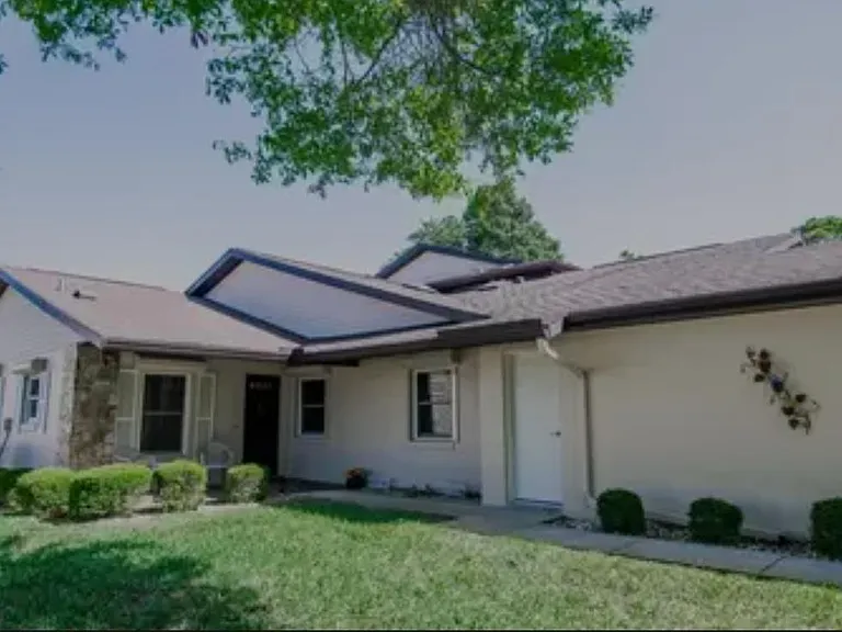 107 Deer Lake Cir — Photo 1