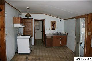 4th image of 77 Morgan St