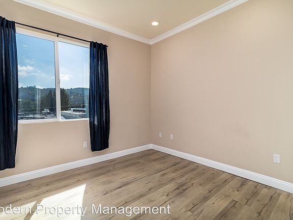 4th image of 11909 Laurelwood Dr #5
