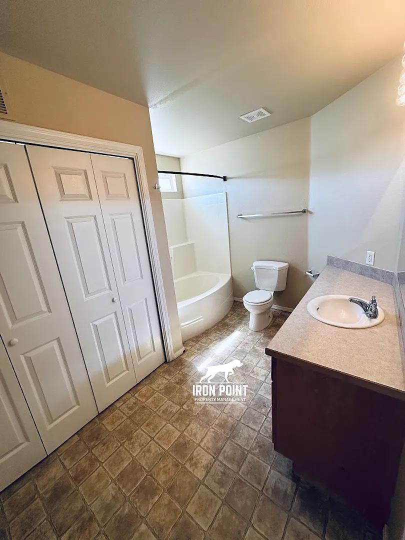 2107whisperingwillow — Photo 3