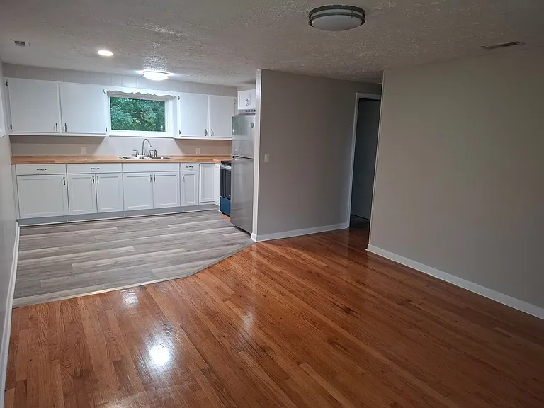 1603 Lawrence St — Photo 14