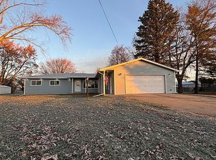 11065 E Goodall Rd, Durand, MI 48429