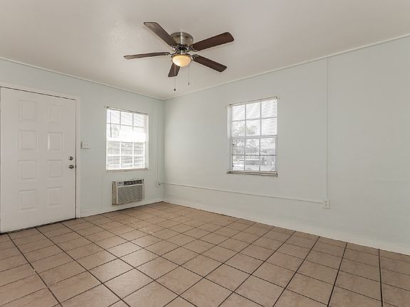 5th image of 315 D St APT 4