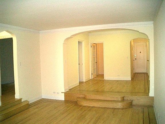 3rd image of 420 E 86th St APT 5D