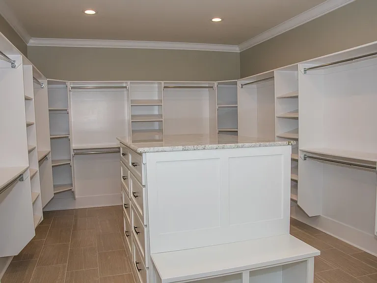 4269 Farmington Cv — Photo 31