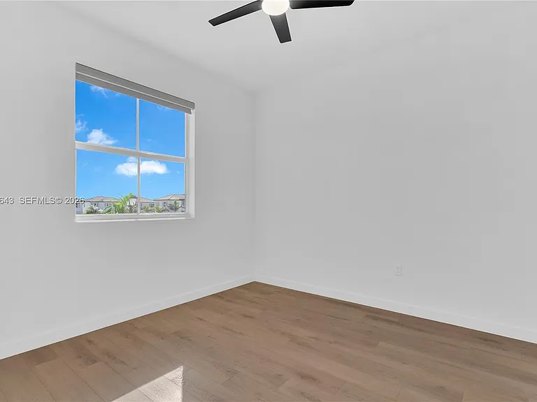 2444 SE 24th Ave — Photo 35