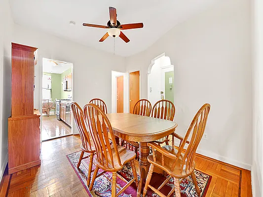 Sold by REMAX Elite | media 31