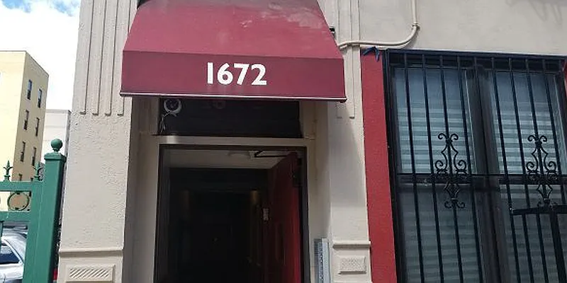 Rented by Perry Associates NYC Inc | media 19