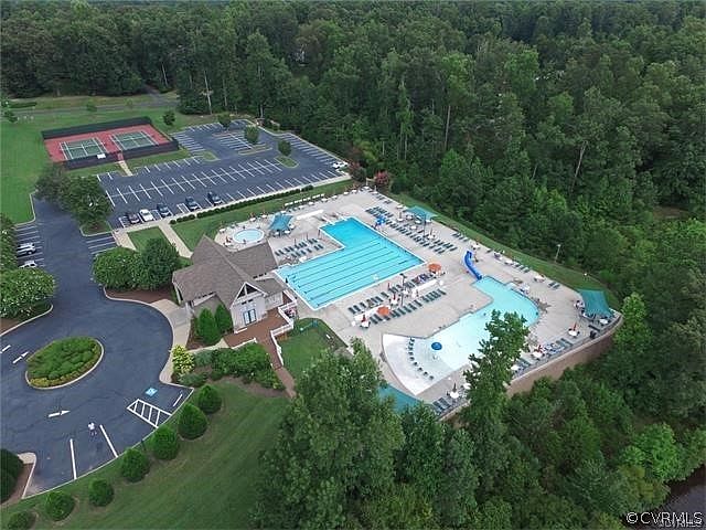 2nd image of 8407 Aviemore Ct