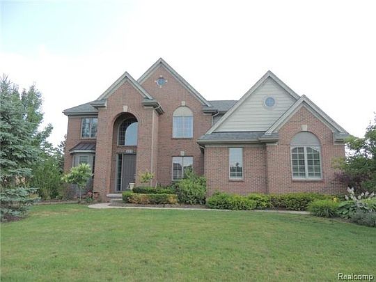 1st image of 1075 Salma Dr