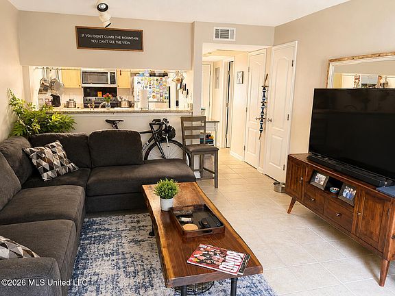 5th image of 3230 Cumberland Rd APT 63