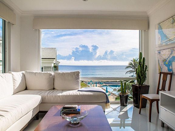 Direct ocean view