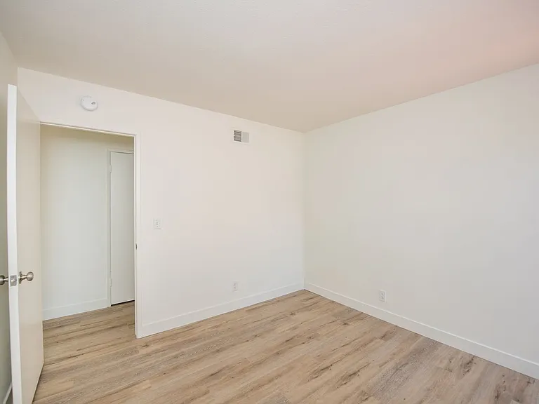 3069 Hayes Ave — Photo 24